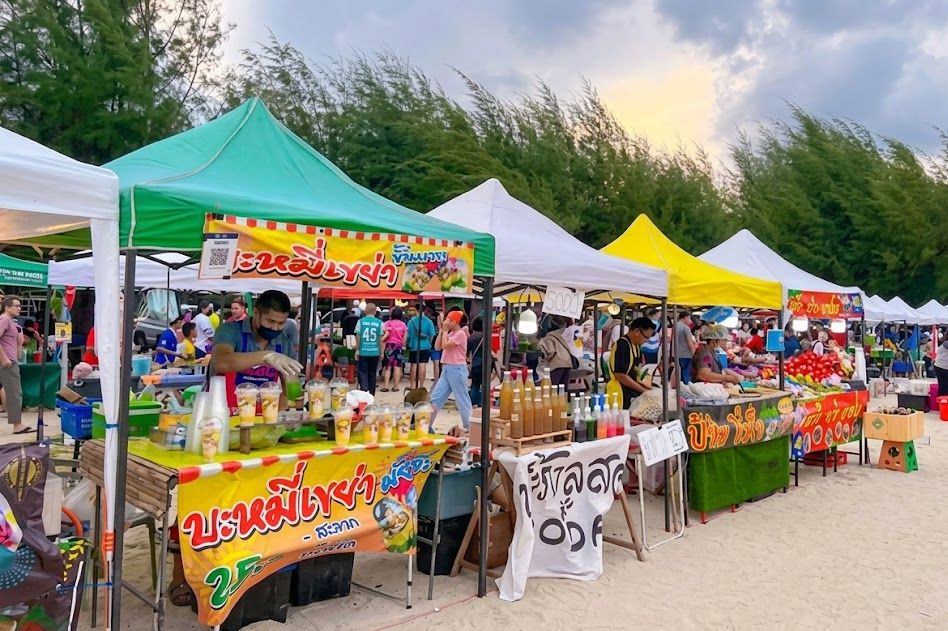"ตลาดลงเล หาดสามร้อยยอด”ที่เที่ยวประจวบสุดฟิน image