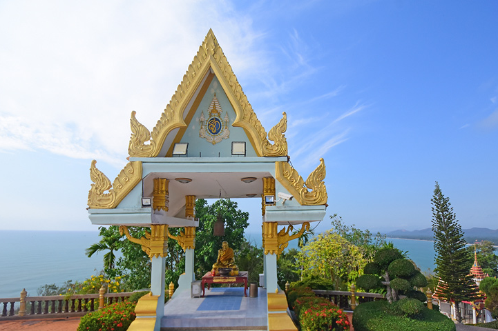 กอดความผ่อนคลายริมทะเล“วัดทางสาย” วัดทางสาย